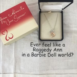 💥SOLD💥👒Jane Seymour Open Hearts necklace🌷